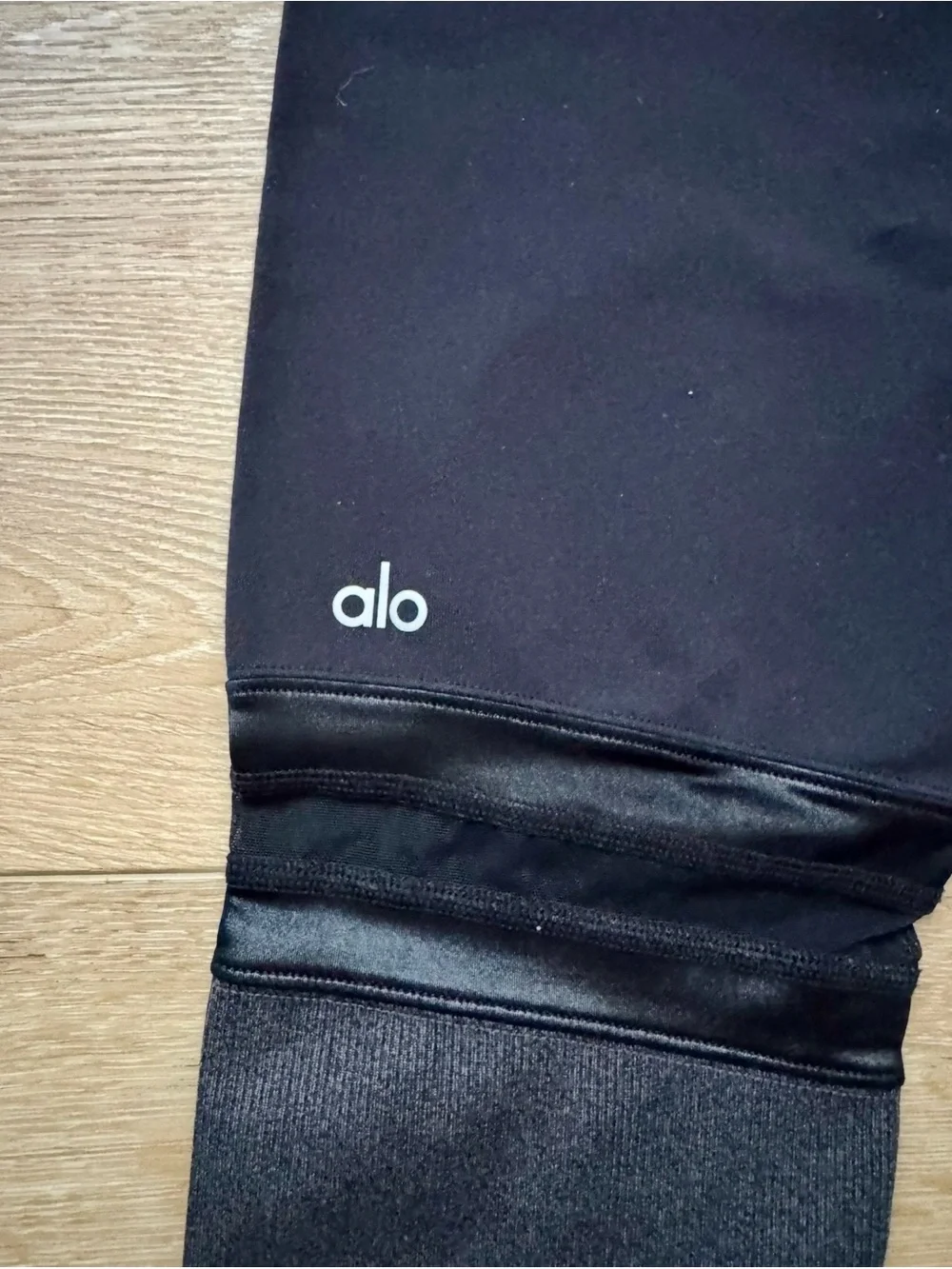 Alo Yoga 7/8 Player Leggings Black Gray Mesh Colorblock Size Small